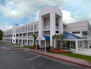 Hotel Baymont By Wyndham Wilmington Exterior foto