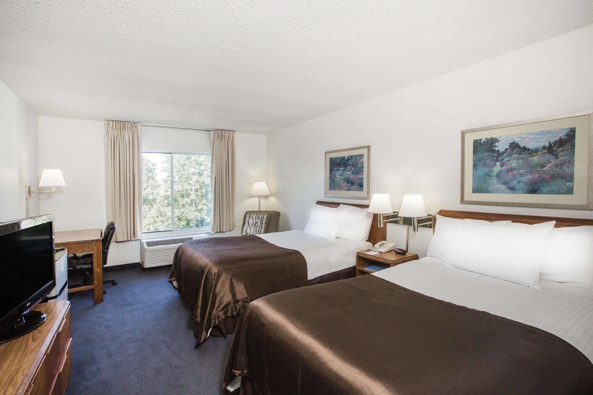 Hotel Baymont By Wyndham Wilmington Exterior foto