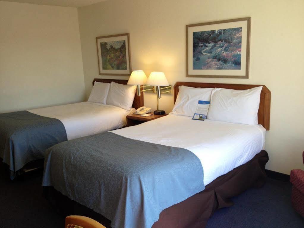 Hotel Baymont By Wyndham Wilmington Exterior foto
